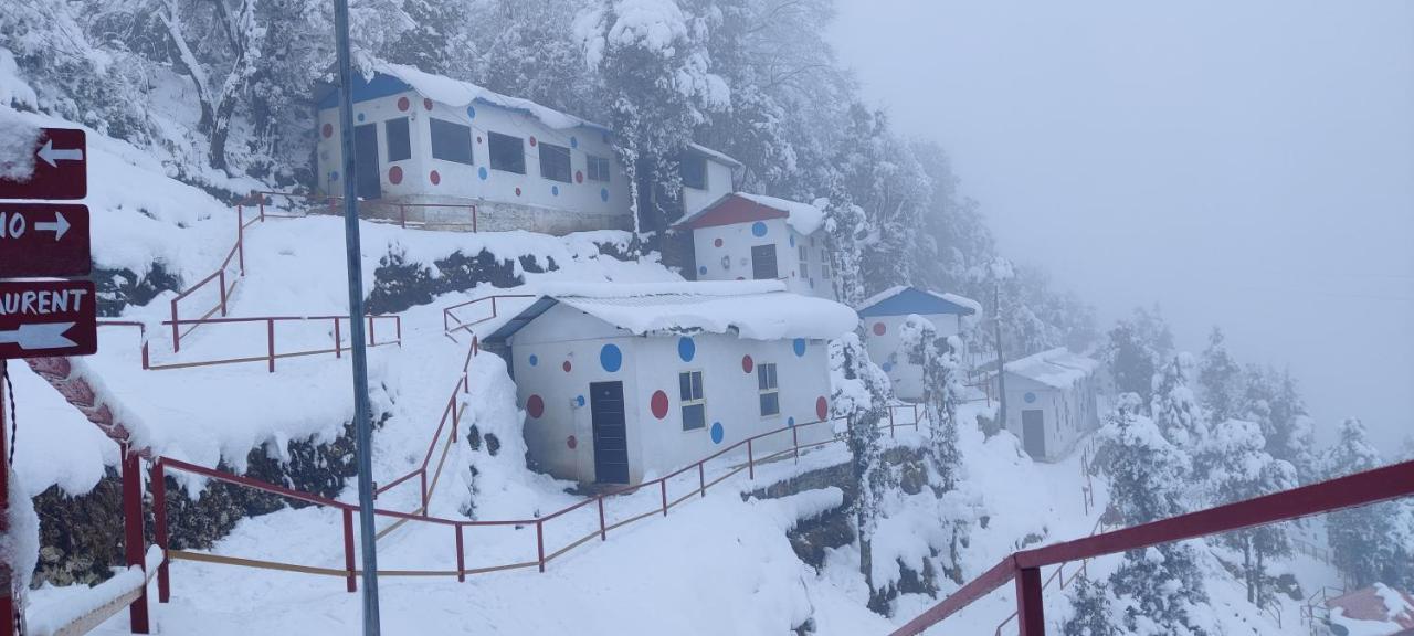 Dev Bhoomi Camping Resort Kanatal Eksteriør bilde