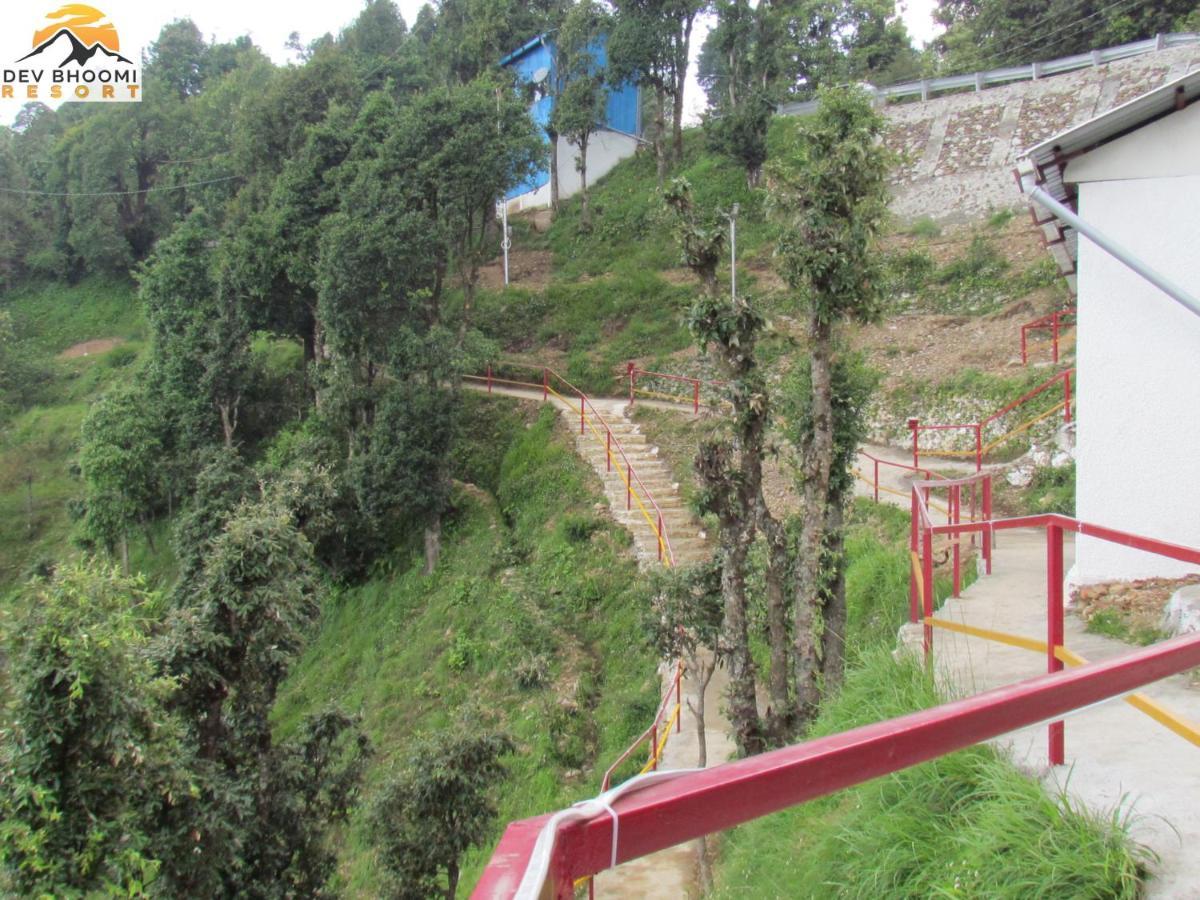 Dev Bhoomi Camping Resort Kanatal Eksteriør bilde